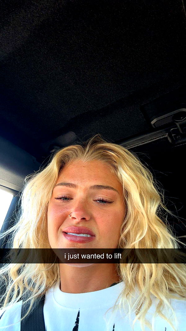 abigailwhhitee image ~ Altpins