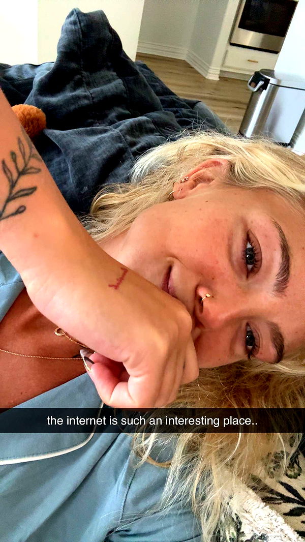 abigailwhhitee image ~ Altpins