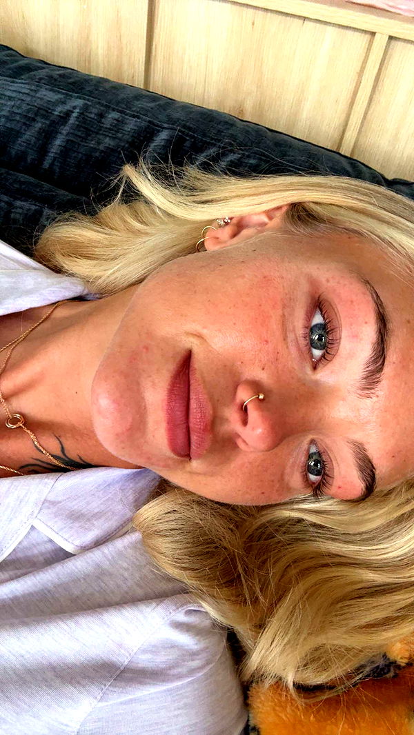 abigailwhhitee image ~ Altpins