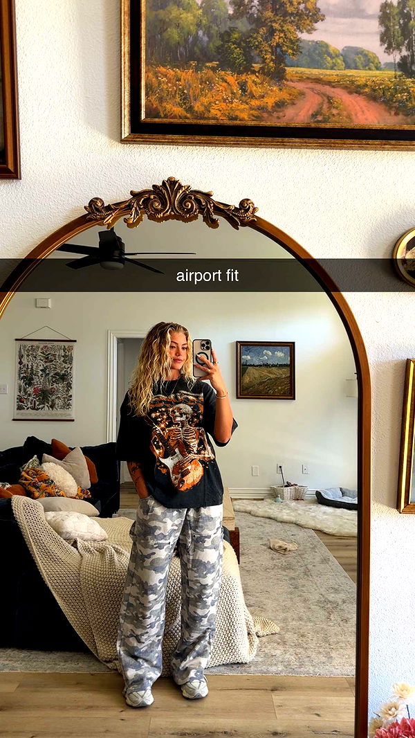 abigailwhhitee image ~ Altpins