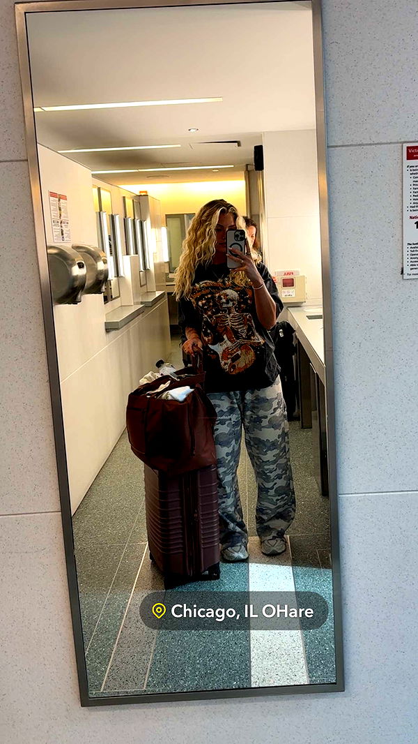 abigailwhhitee image ~ Altpins