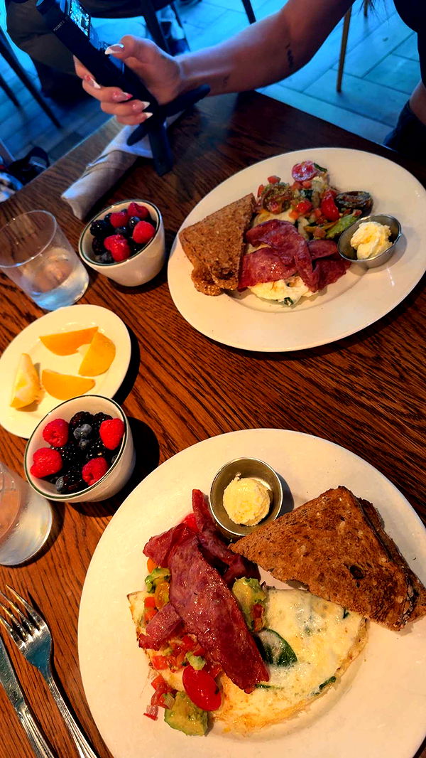 abigailwhhitee image ~ Altpins