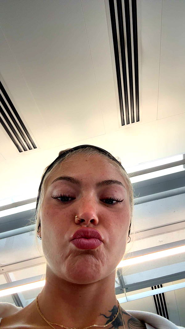 abigailwhhitee image ~ Altpins