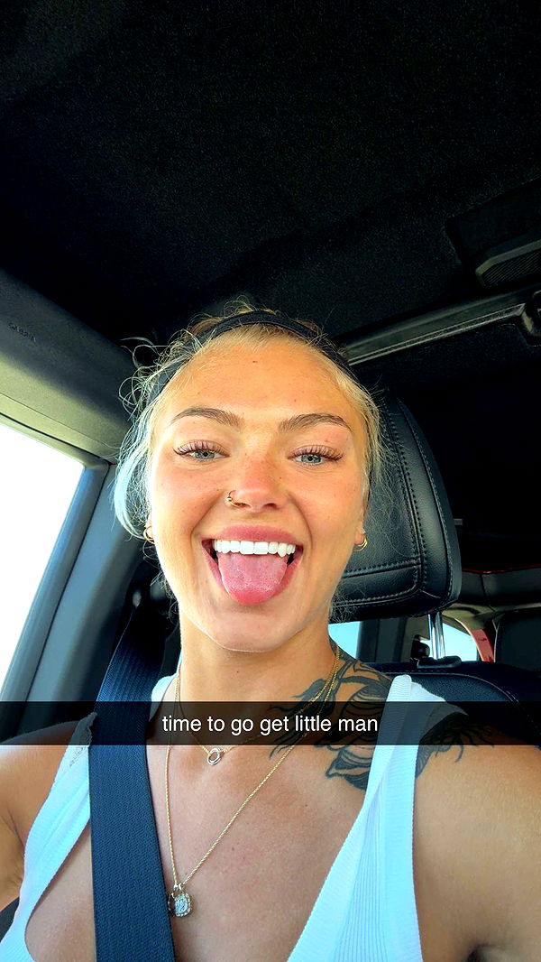 abigailwhhitee image ~ Altpins