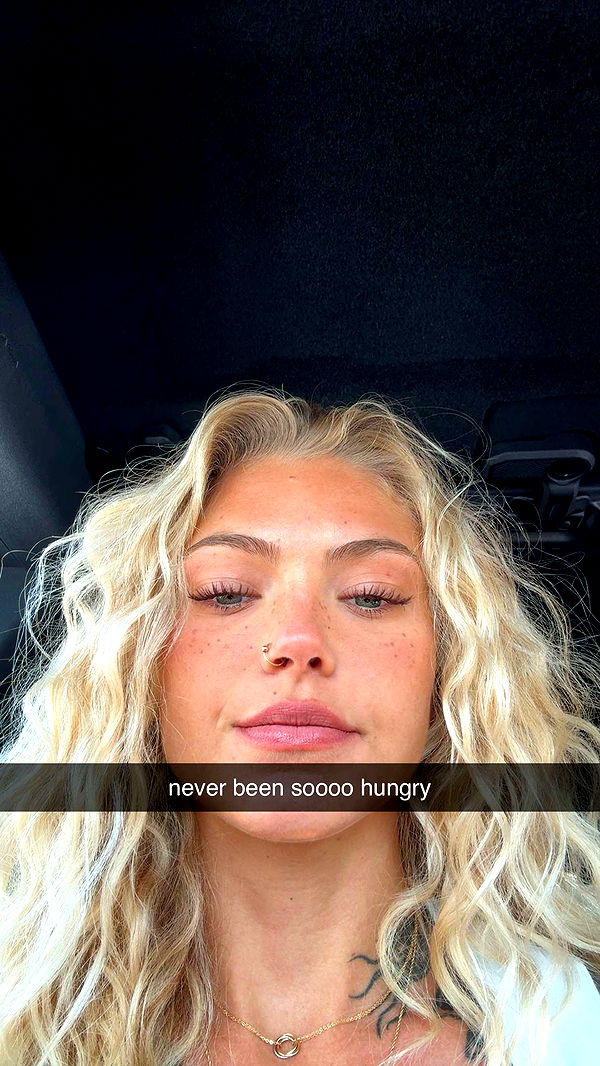 abigailwhhitee image ~ Altpins