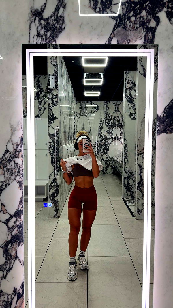 abigailwhhitee image ~ Altpins