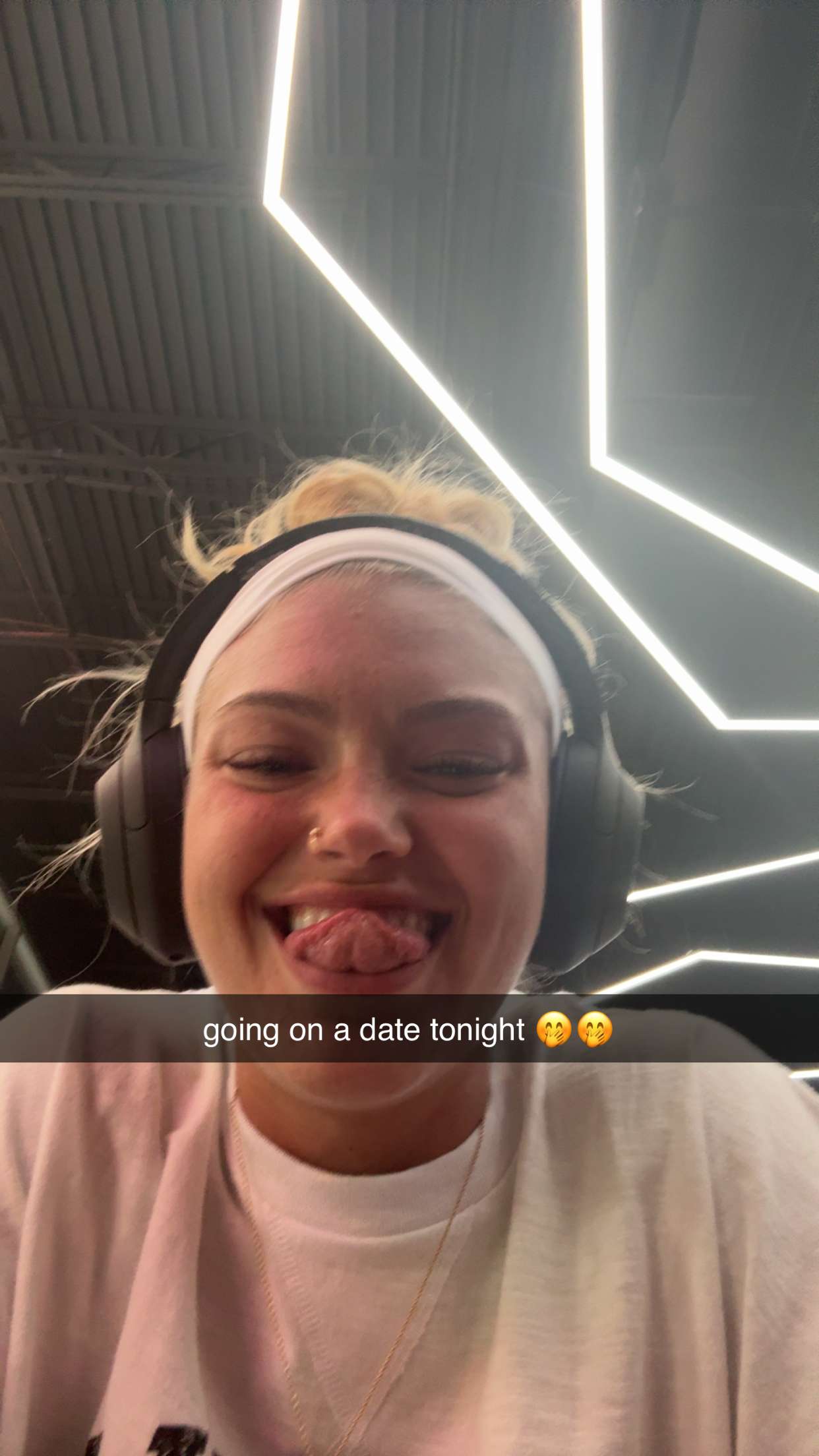 abigailwhhitee snapchat image archive image