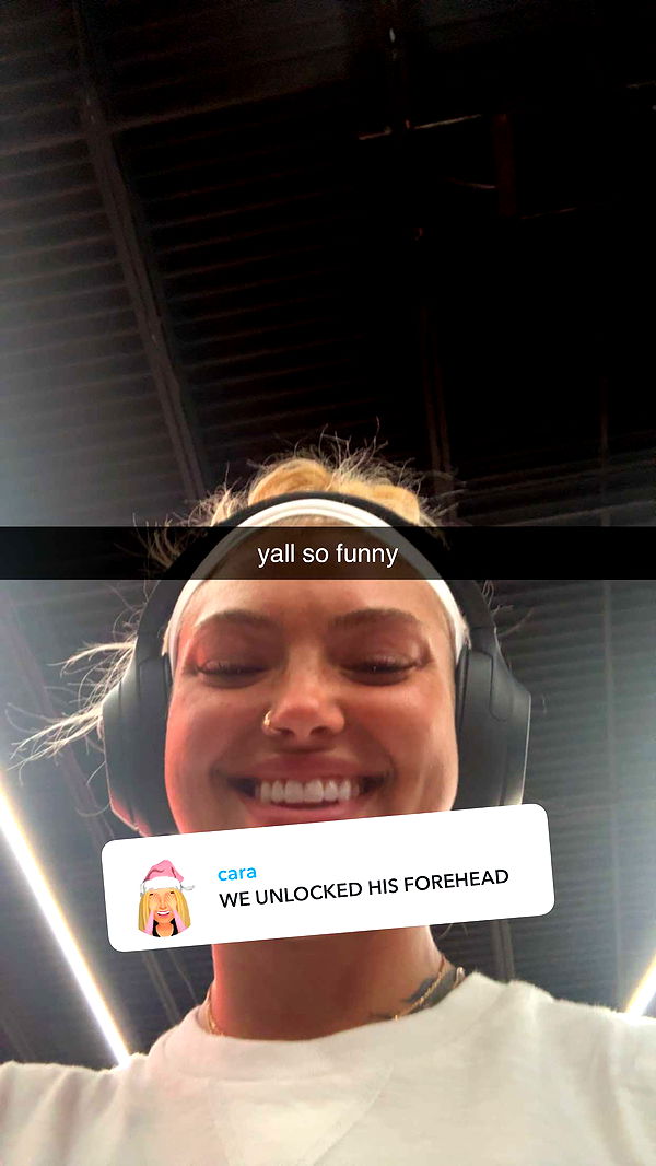 abigailwhhitee image ~ Altpins