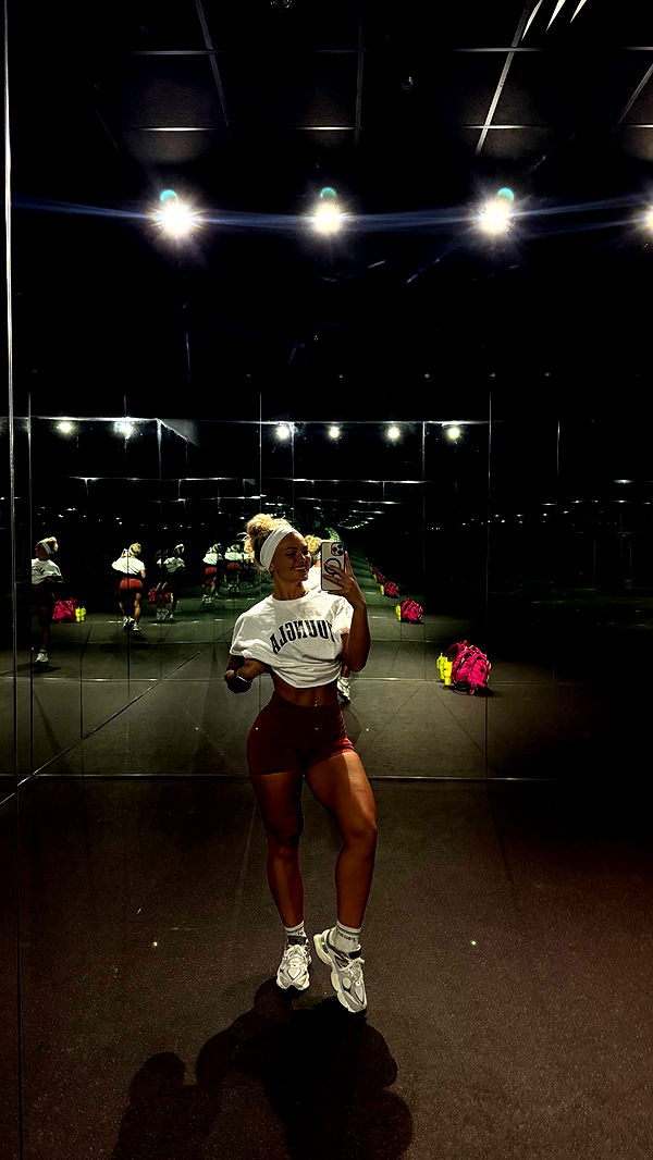 abigailwhhitee image ~ Altpins