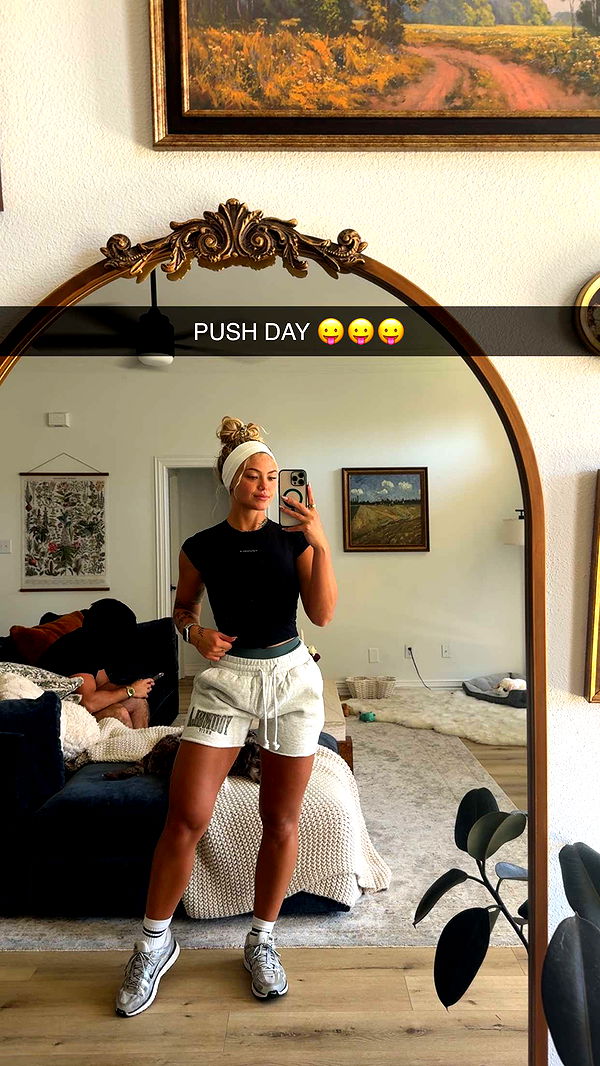 abigailwhhitee image ~ Altpins