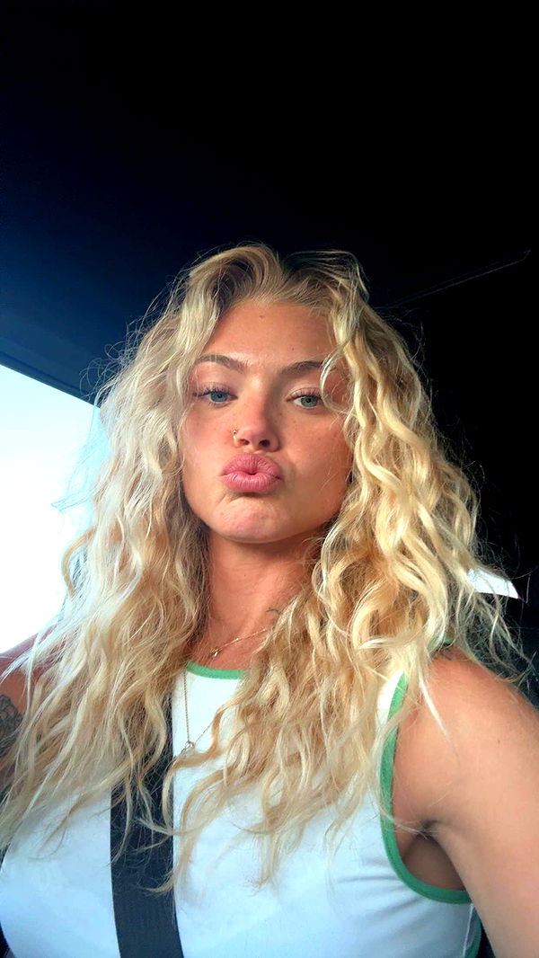 abigailwhhitee image ~ Altpins