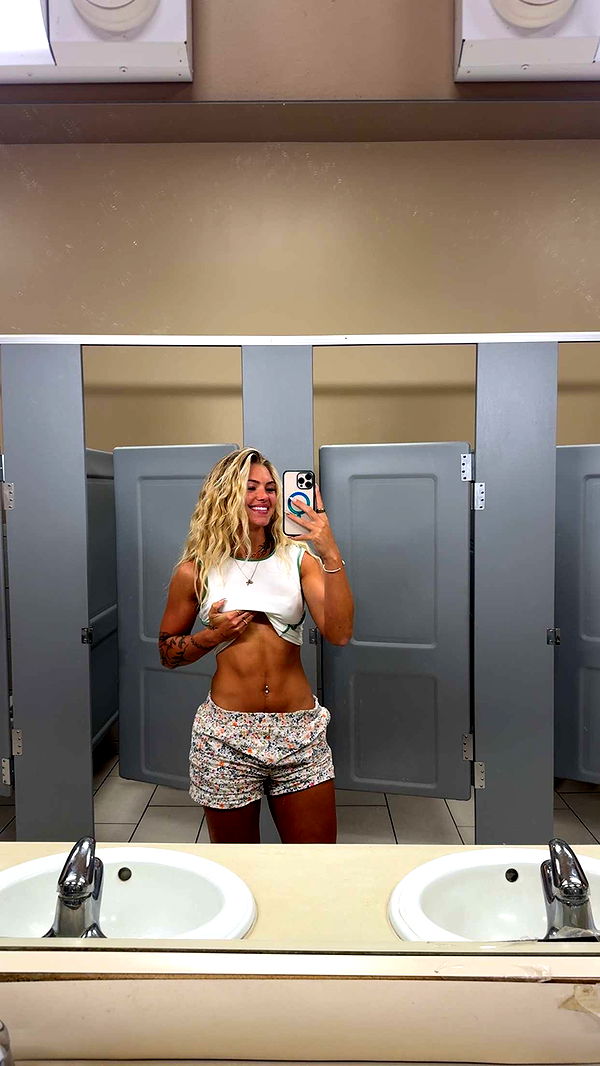 abigailwhhitee image ~ Altpins