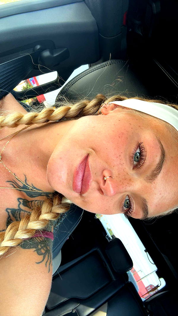 abigailwhhitee image ~ Altpins