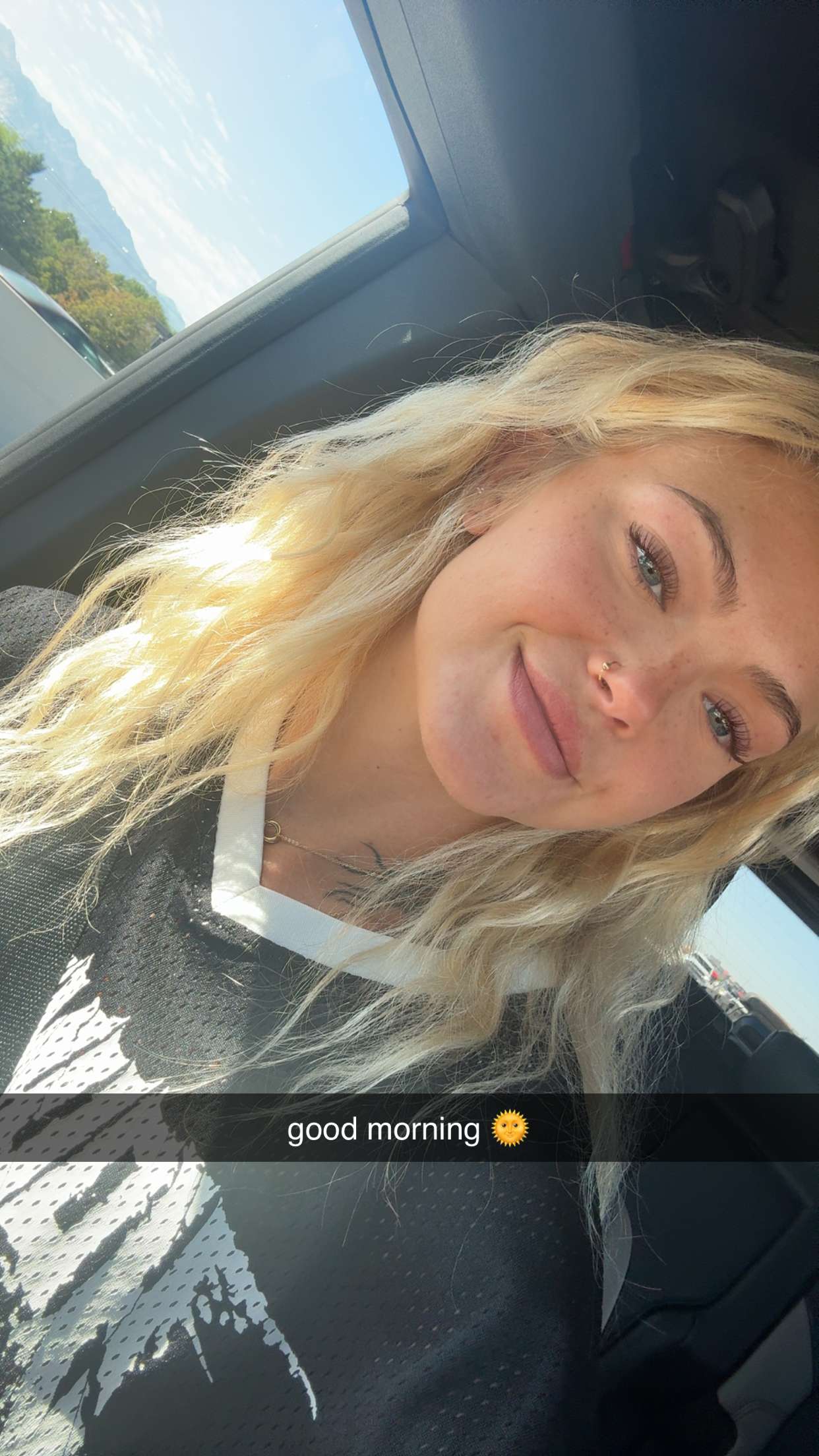 abigailwhhitee snapchat image archive image