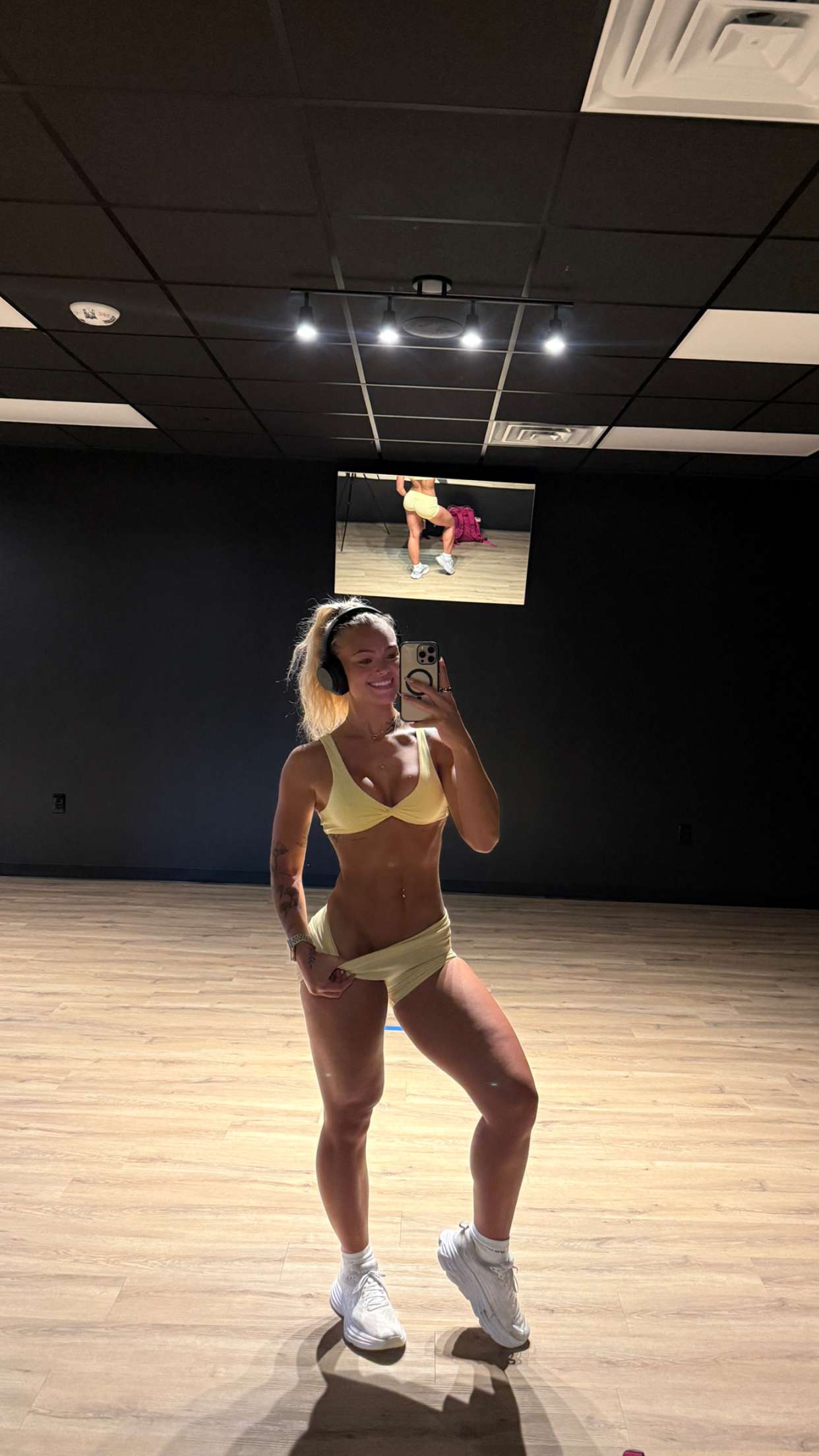 abigailwhhitee snapchat image archive image