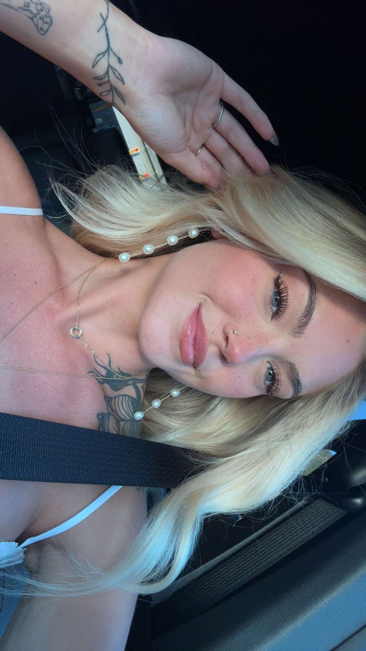 abigailwhhitee snapchat image archive image