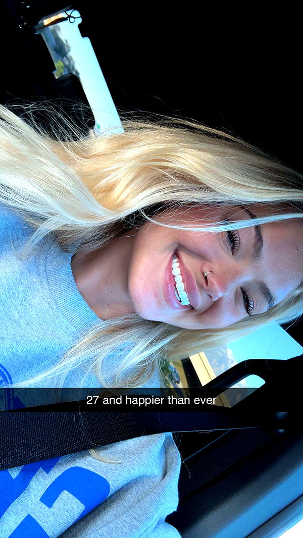 abigailwhhitee image ~ Altpins