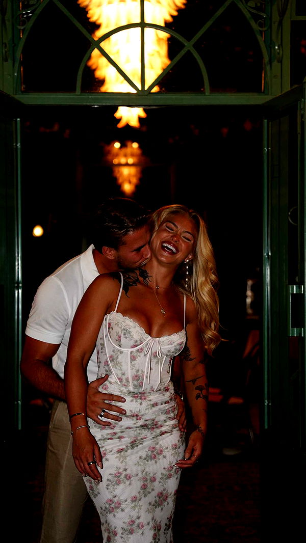 abigailwhhitee image ~ Altpins