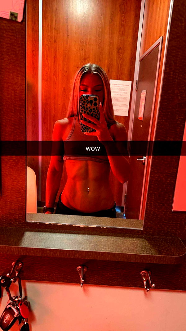 abigailwhhitee image ~ Altpins