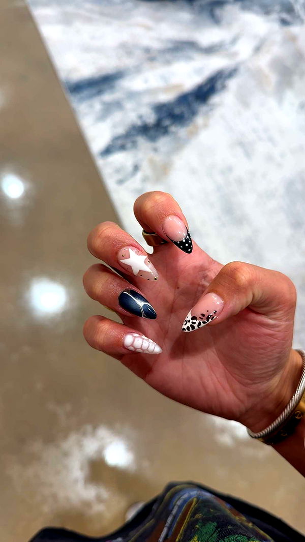 abigailwhhitee image ~ Altpins