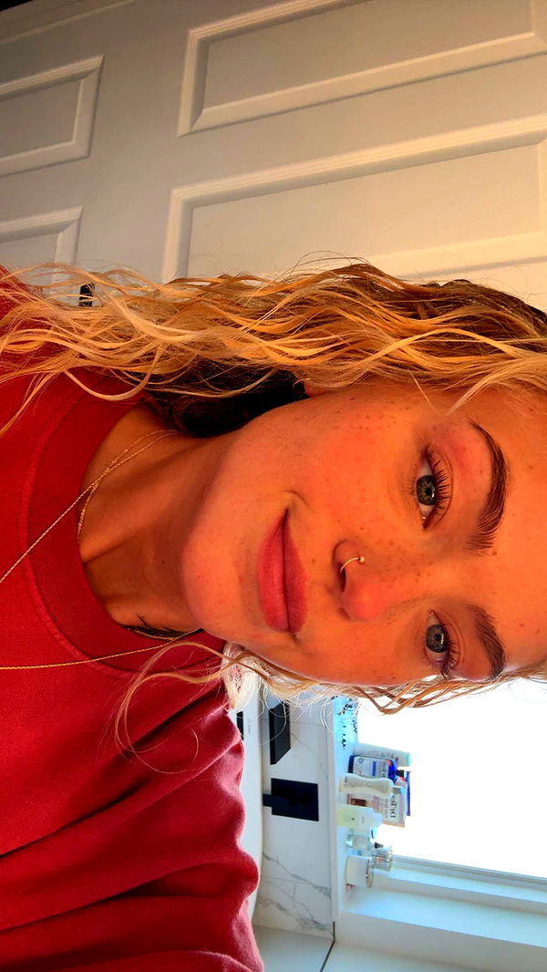 abigailwhhitee image ~ Altpins