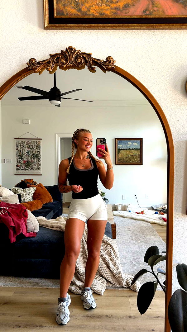 abigailwhhitee image ~ Altpins