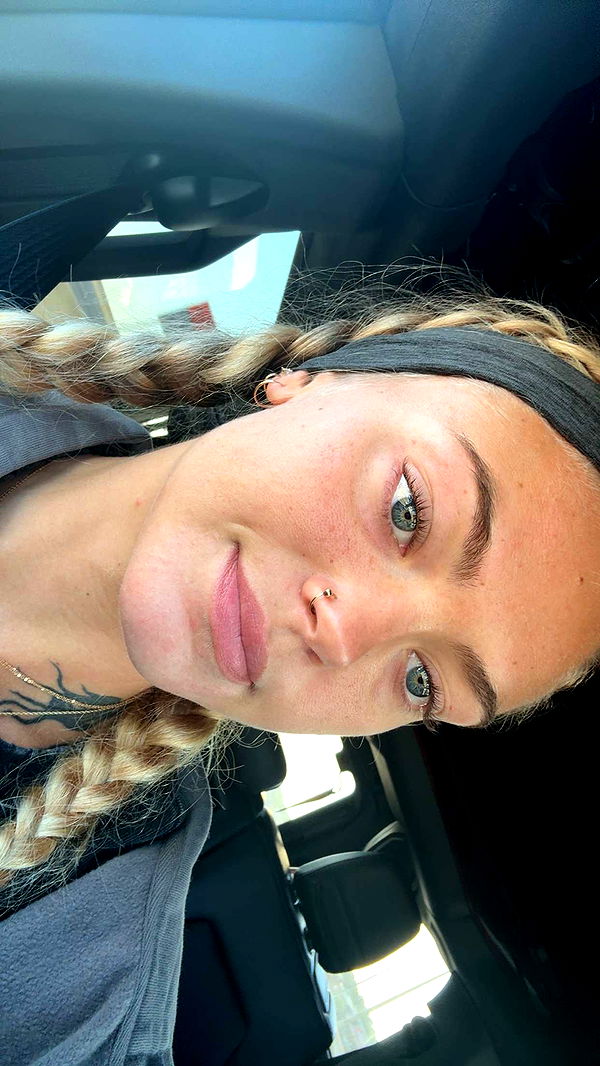 abigailwhhitee image ~ Altpins