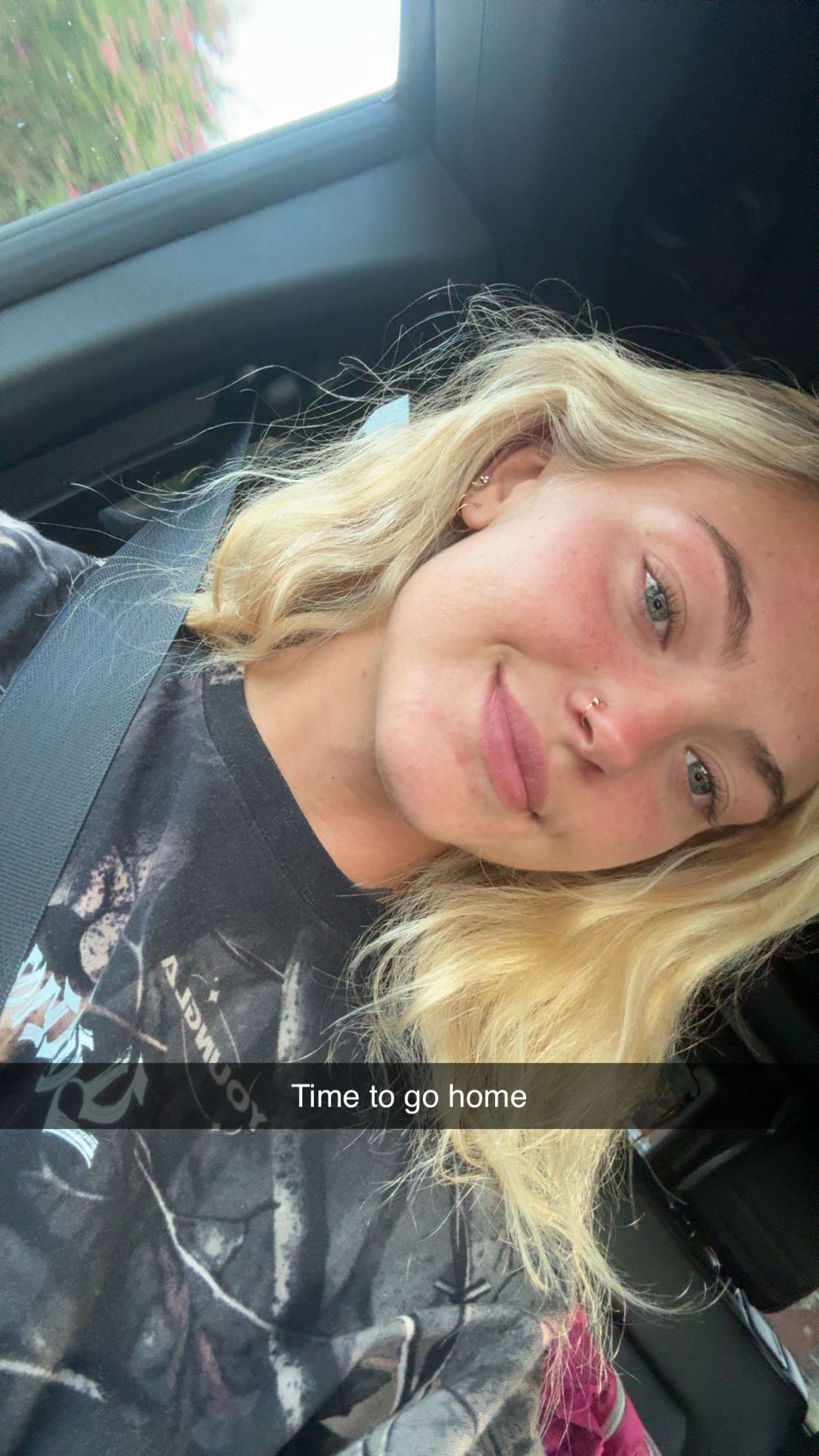 abigailwhhitee snapchat image archive image