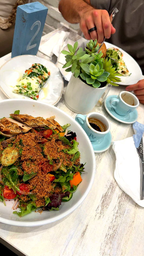 abigailwhhitee image ~ Altpins