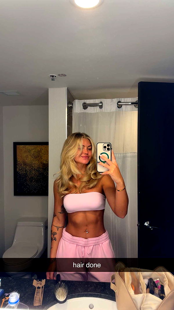 abigailwhhitee image ~ Altpins