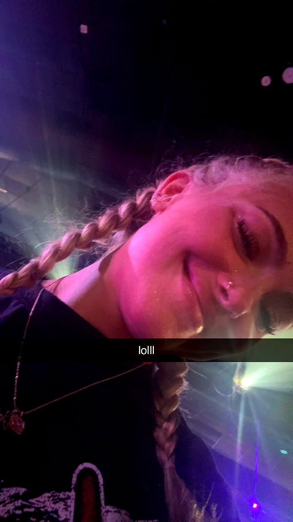 abigailwhhitee image ~ Altpins