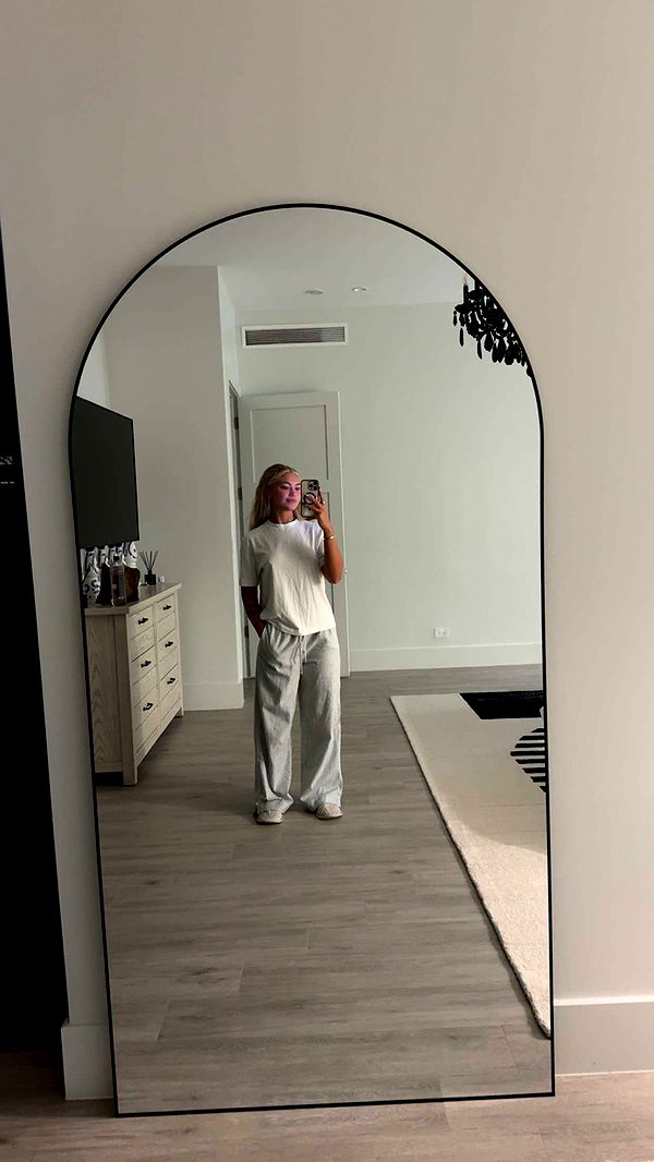 abigailwhhitee image ~ Altpins