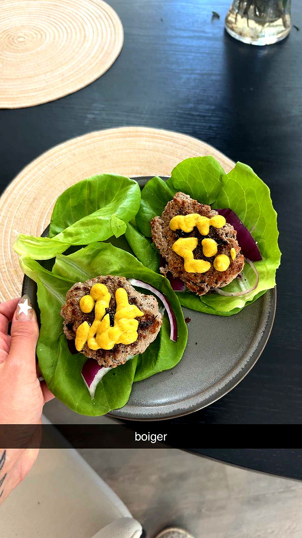 abigailwhhitee image ~ Altpins