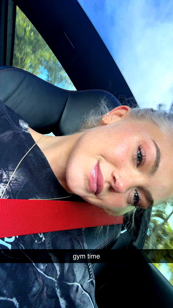 abigailwhhitee image ~ Altpins