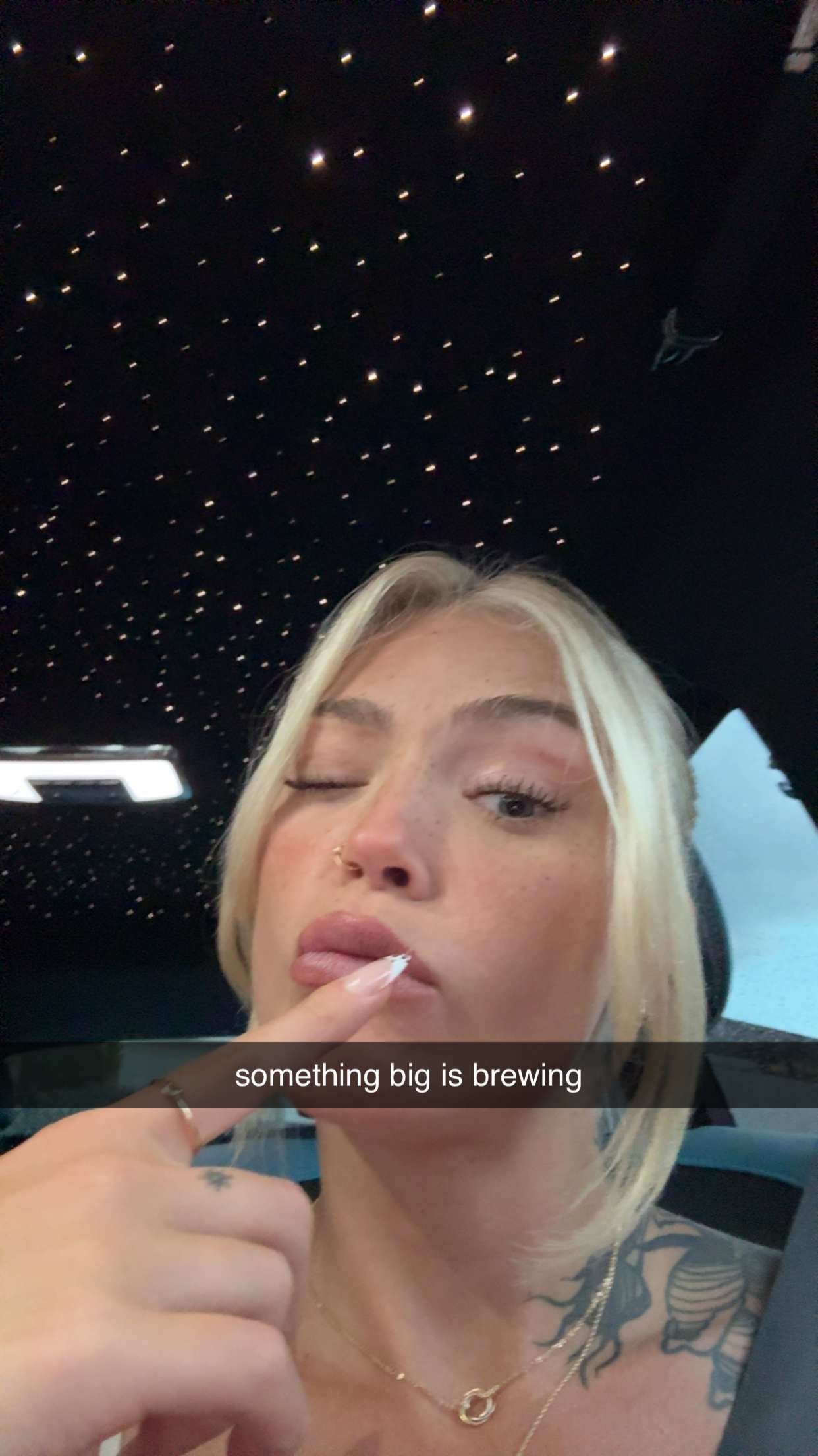 abigailwhhitee snapchat image archive image