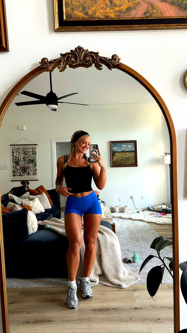 abigailwhhitee image ~ Altpins