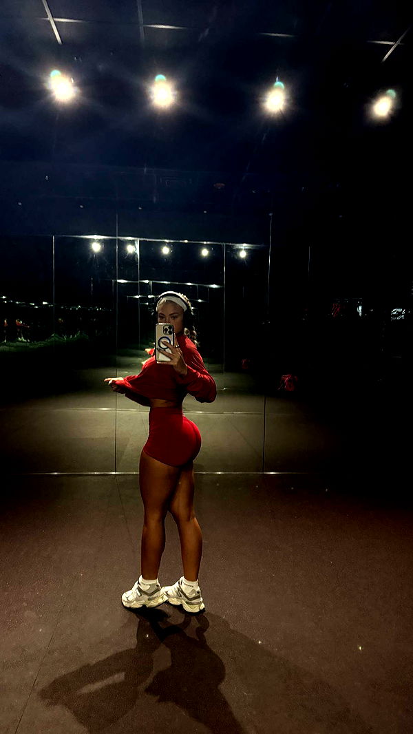 abigailwhhitee image ~ Altpins