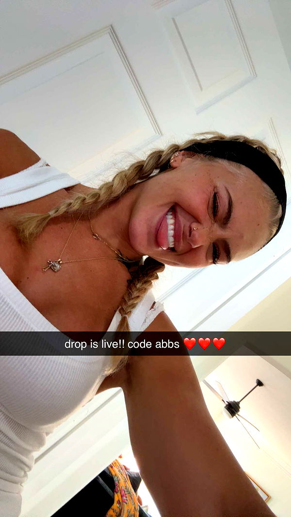 abigailwhhitee image ~ Altpins