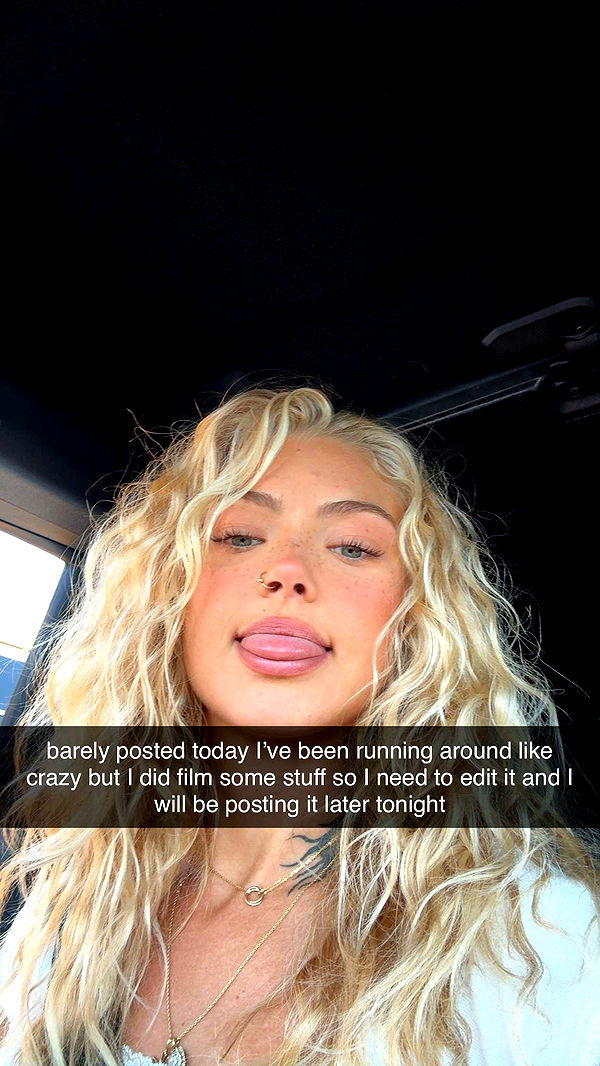 abigailwhhitee image ~ Altpins