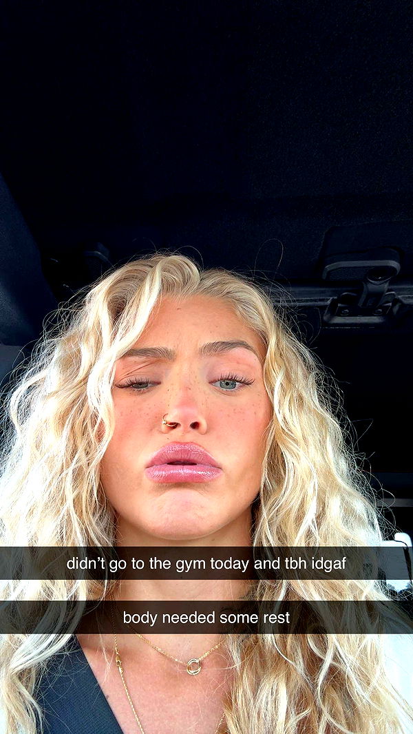 abigailwhhitee image ~ Altpins