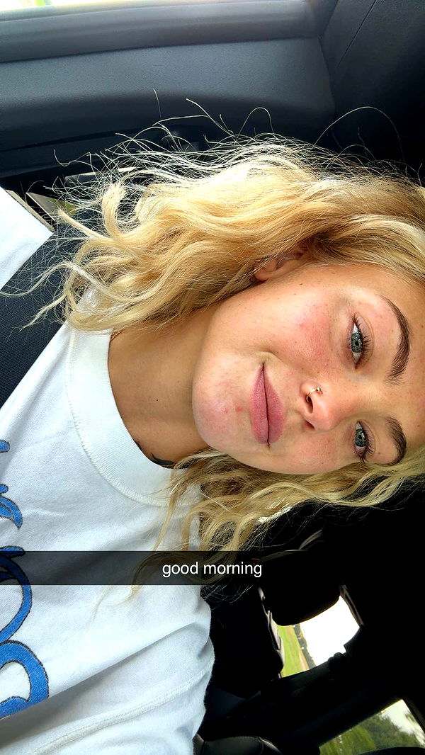 abigailwhhitee image ~ Altpins