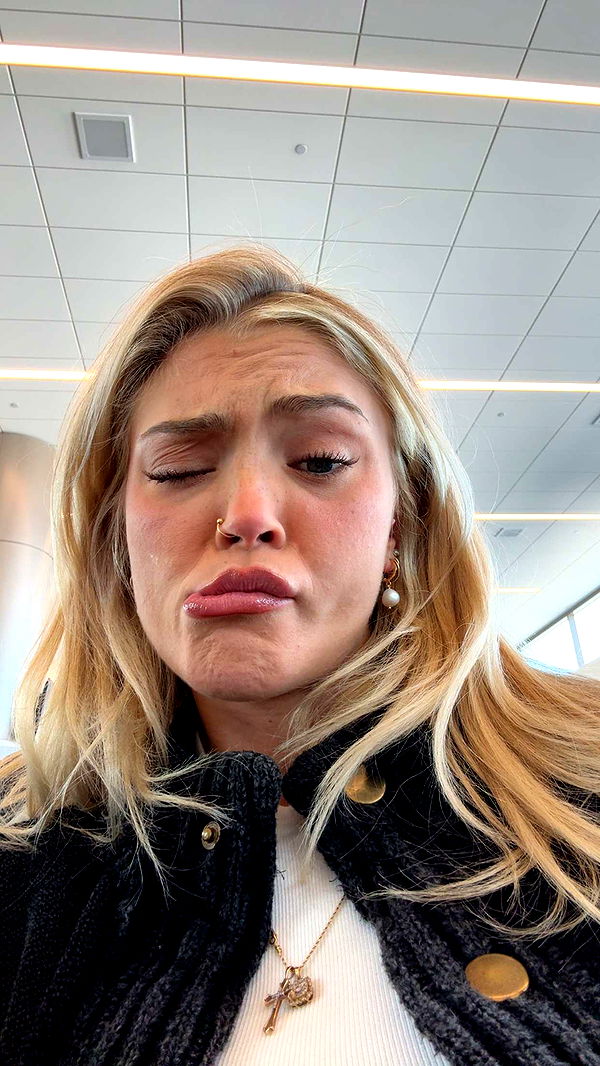 abigailwhhitee image ~ Altpins