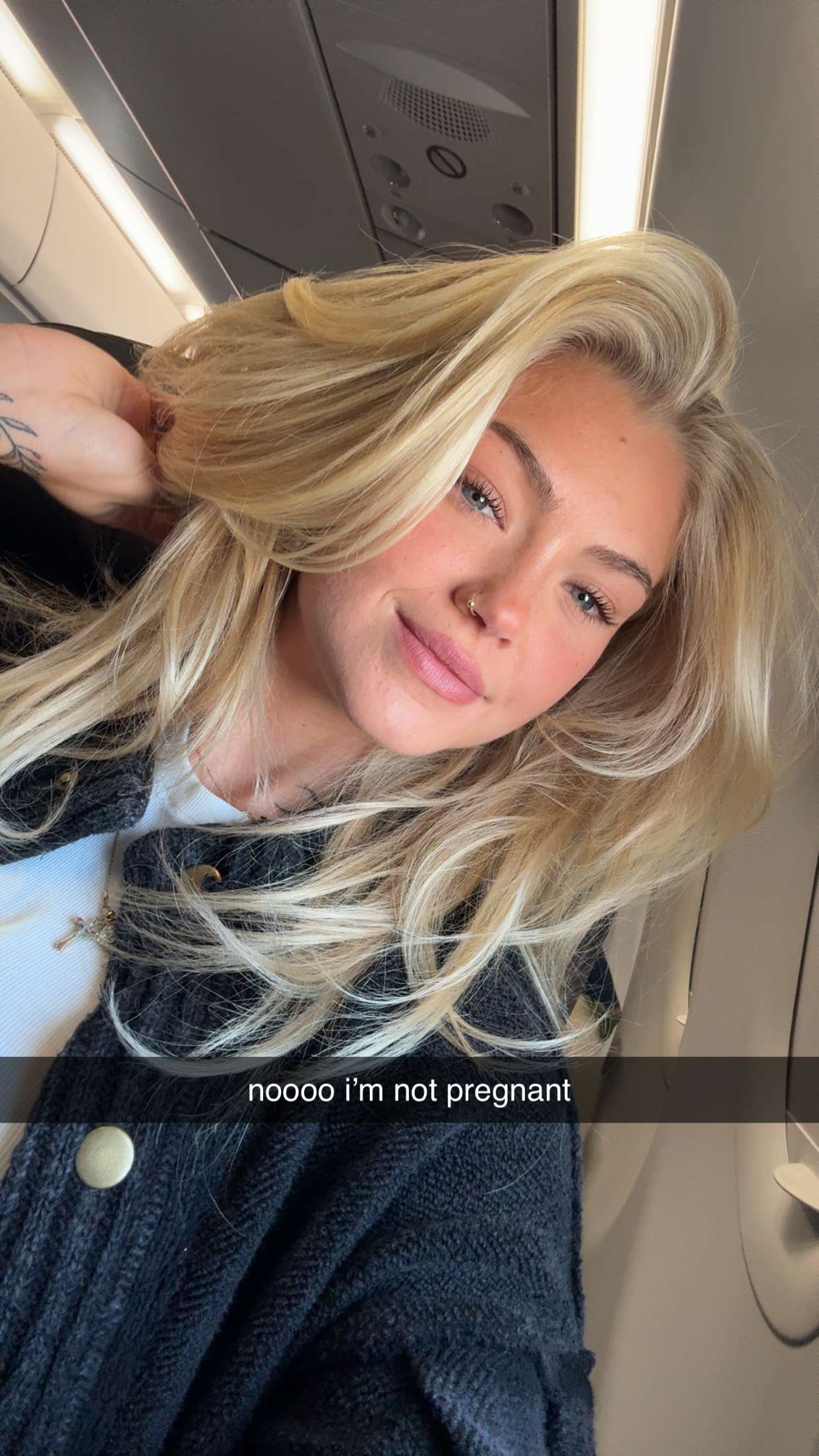 abigailwhhitee snapchat image archive image