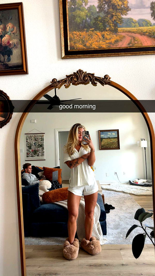 abigailwhhitee image ~ Altpins