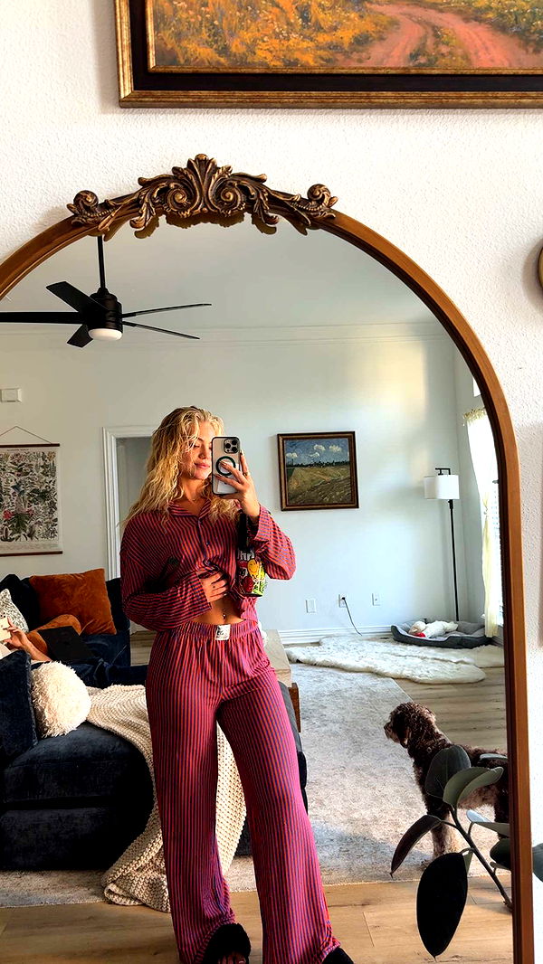 abigailwhhitee image ~ Altpins