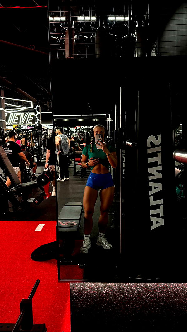 abigailwhhitee image ~ Altpins