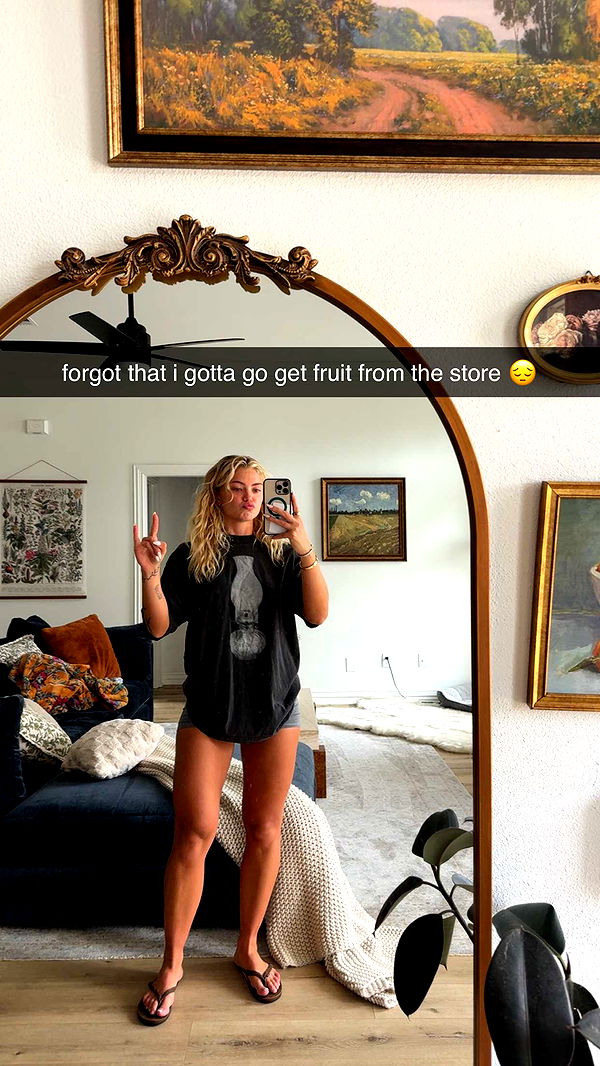 abigailwhhitee image ~ Altpins