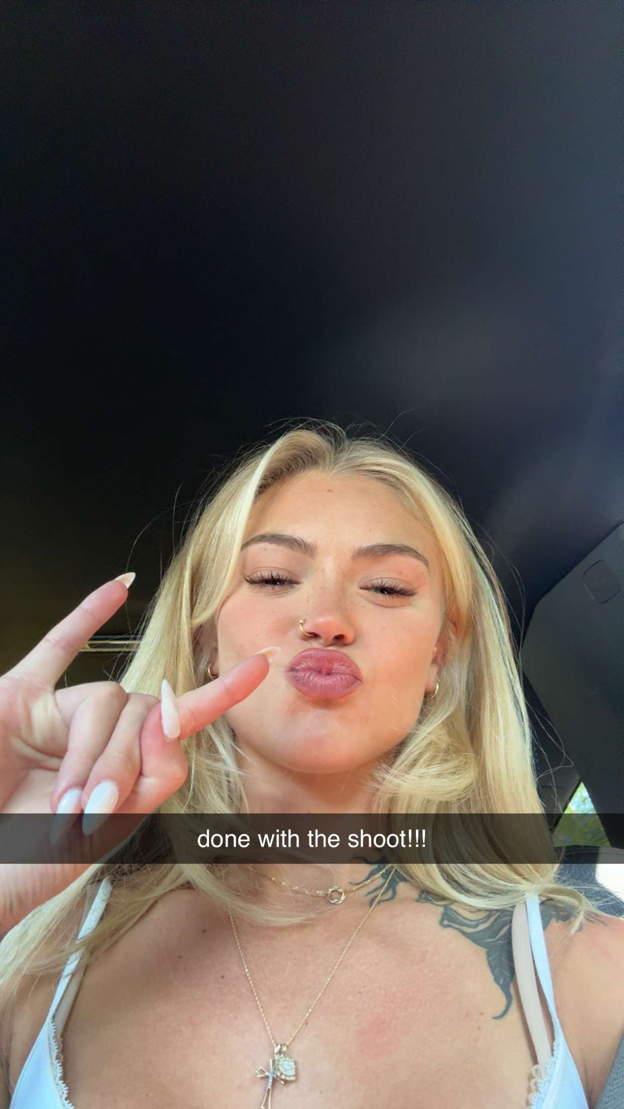 abigailwhhitee snapchat image archive image