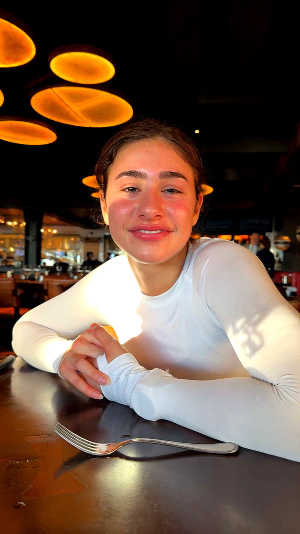 abigailwhhitee image ~ Altpins