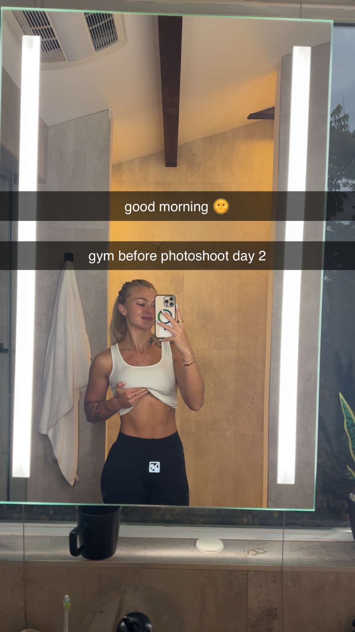 abigailwhhitee snapchat image archive image